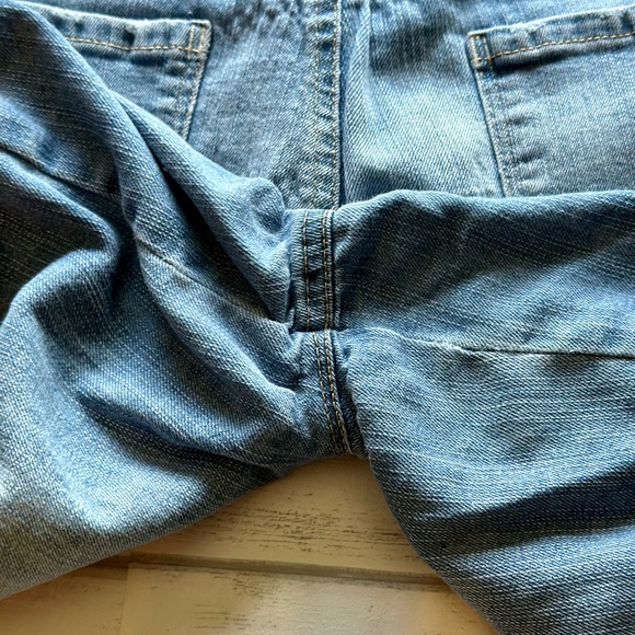 Vintage America Blues Women’s Size 12 Bestie Shorts Embroidered Floral Jeans - Picture 7 of 8